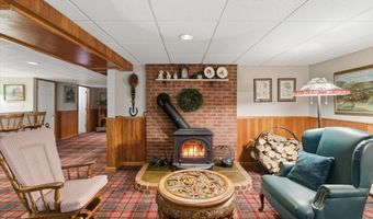193 Finley Dr, Bennington, VT 05201