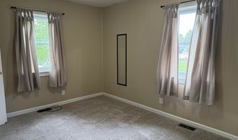 302 Cedar Ave, Akron, CO 80720