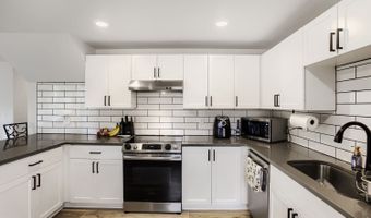 102 SE 3RD St, Battle Ground, WA 98604