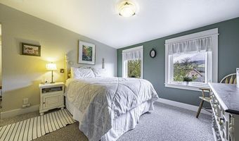 144 N 2nd St, Ashland, OR 97520