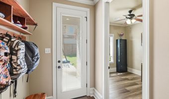 7015 Westshore Ave, Benton, AR 72019