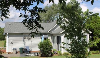 1170 Hanging Rock Rd, Boiling Springs, SC 29316