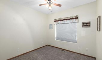 812 N Fairoaks Pl, Andover, KS 67002
