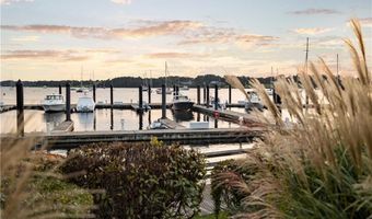341 Thames St 209 S, Bristol, RI 02809