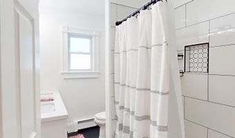 295 French St, Bangor, ME 04401