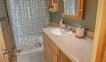 1712 Cranberry Ln NE, Alexandria, MN 56308