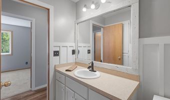 741 Morrison Ave S, Annandale, MN 55302