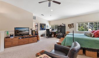 18525 LAKE Rd, Altoona, FL 32702