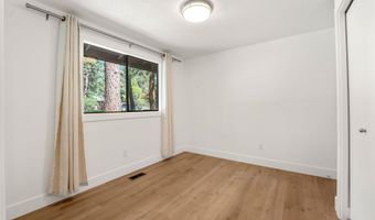 2204 NW Marken St, Bend, OR 97703