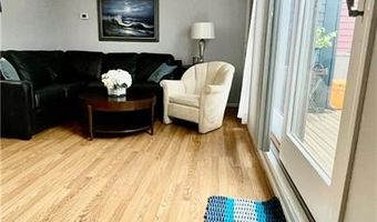 106 Swinburne Row, Newport, RI 02840