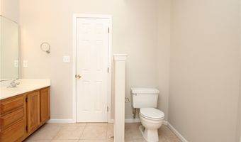 101 Lake Meadow Dr, Apex, NC 27502