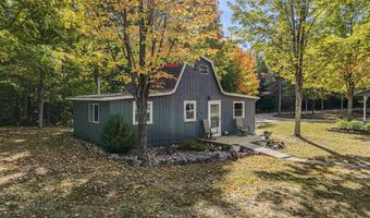 554 Westwood Rd NW, Alden, MI 49612