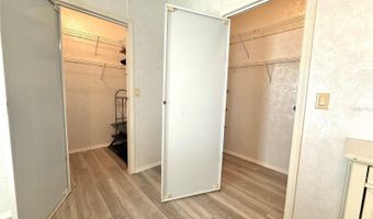 209 N SAINT THOMAS Cir, Apollo Beach, FL 33572