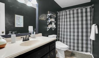 1229 E Ridgecrest Rd, Altus, OK 73521