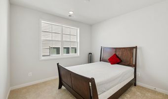 42051 NIGHT NURSE Cir, Ashburn, VA 20148