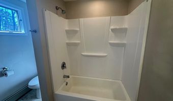 75 Northport Ave, Belfast, ME 04915