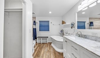 727 Periwinkle Cir, Barefoot Bay, FL 32976