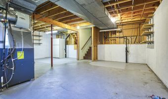 2320 STROEBE ISLAND Dr, Appleton, WI 54915