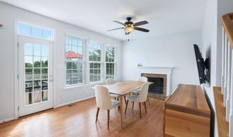 20400 CHARTER OAK Dr, Ashburn, VA 20147