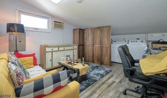 52 Riveredge Rd, Bayonne, NJ 07035