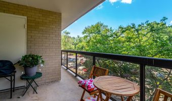 205 YOAKUM Pkwy 314, Alexandria, VA 22304