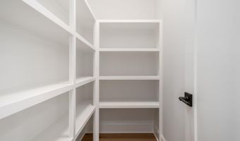 529 E Dominion Blvd, Columbus, OH 43214