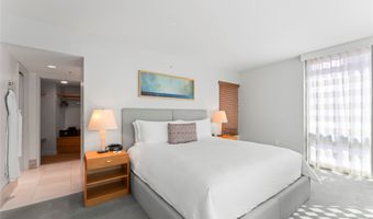 383 Kalaimoku St 1916, Honolulu, HI 96815