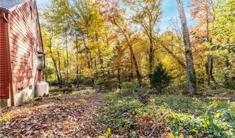 584 Division Rd, East Greenwich, RI 02818