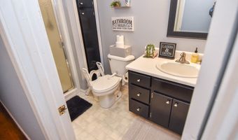 1579 Van Buren Rd, Barnesville, GA 30204