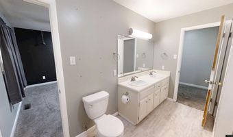 2040 W 41st St, Casper, WY 82604
