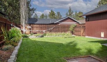 20650 Honeysuckle Ln, Bend, OR 97702