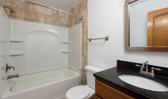 24200 W Deer Ridge Ln, Antioch, IL 60002