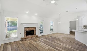 309 Greensboro Dr, Brandon, MS 39047