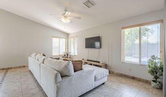 751 W SARAGOSA St, Chandler, AZ 85225