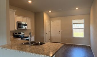 6701 SW Chalkstone Rd, Bentonville, AR 72713