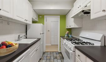 4970 BATTERY Ln 108, Bethesda, MD 20814