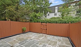7822 ORACLE Pl, Potomac, MD 20854