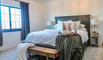 811 S Ibis St, Aberdeen, SD 57401