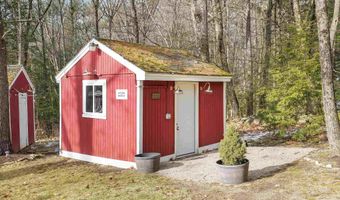 417 Candia Rd, Chester, NH 03036
