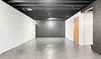 959 North St, Anoka, MN 55303