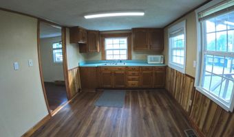 9 Sharp Rd, Athens, TN 37303