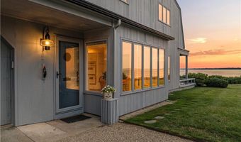 4 Mulberry Rd, Bristol, RI 02809
