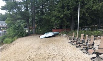 93 E Huntress Pond Rd, Barnstead, NH 03225