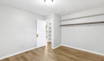 2381 Century Dr, Columbus, OH 43211
