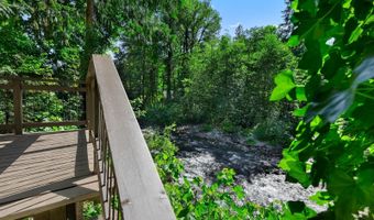 21313 E BLUE JAY Ln, Brightwood, OR 97011