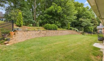 5011 Morriscastle Dr, Alpharetta, GA 30005