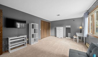 2908 N Oak Rd, Brandon, SD 57005