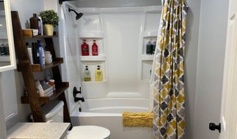 109 Patricia St, Agency, IA 52530