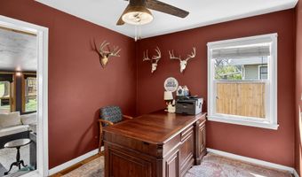 1032 Kingsbury St, Belle Fourche, SD 57717