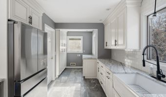 95 Moravia Rd, Avon, CT 06001